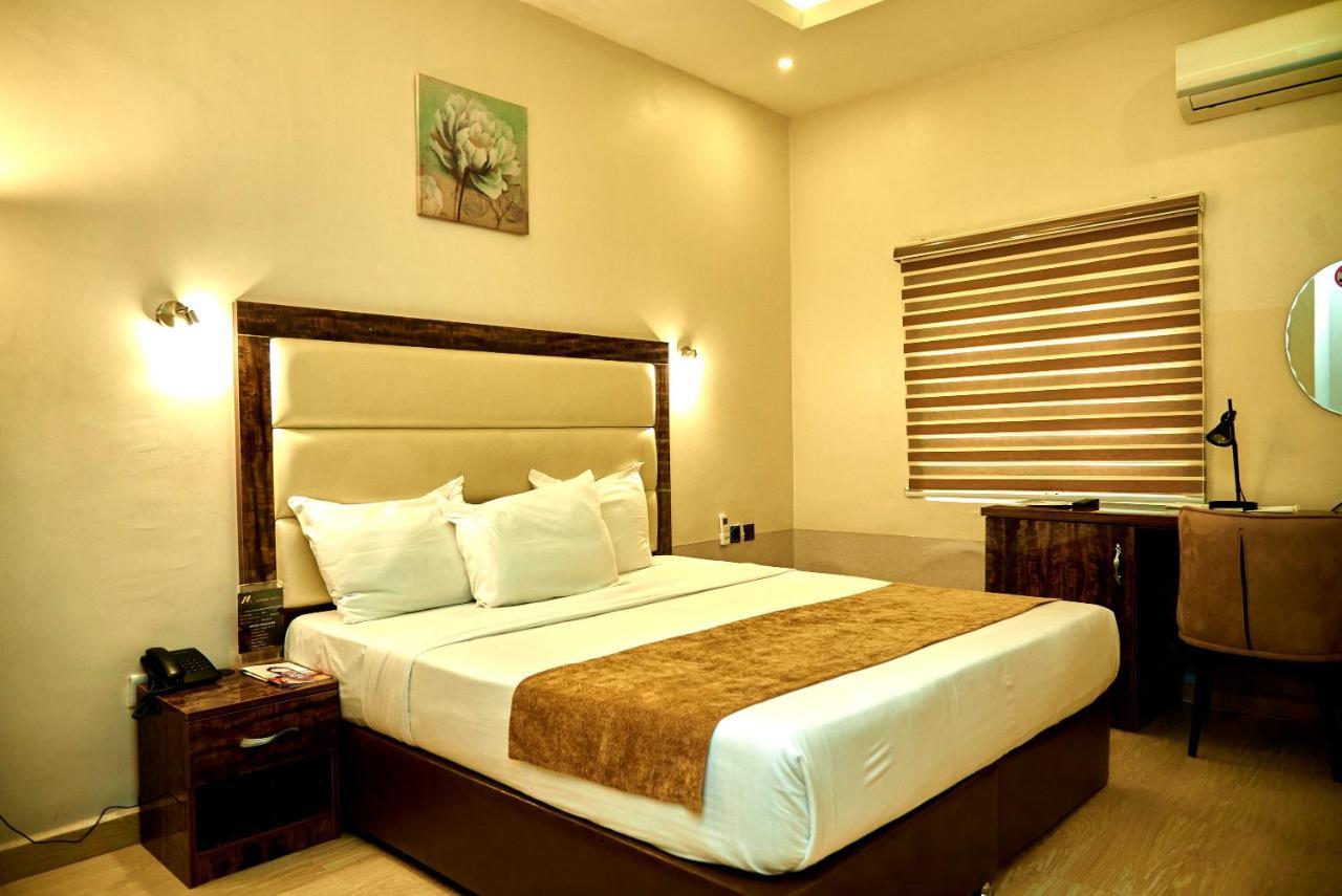 Mayfair Hotel Maitama Αμπούζα Εξωτερικό φωτογραφία