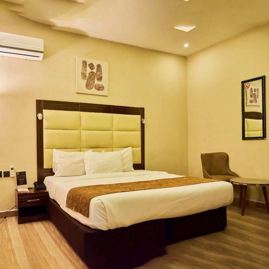Mayfair Hotel Maitama Αμπούζα Εξωτερικό φωτογραφία